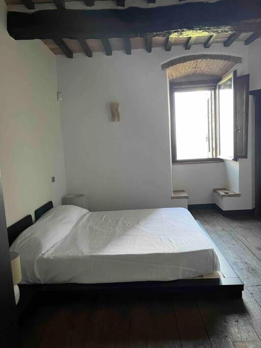 Medieval Tower In Umbria With Swimming Pool Montelagello Ngoại thất bức ảnh