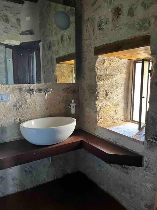 Medieval Tower In Umbria With Swimming Pool Montelagello Ngoại thất bức ảnh