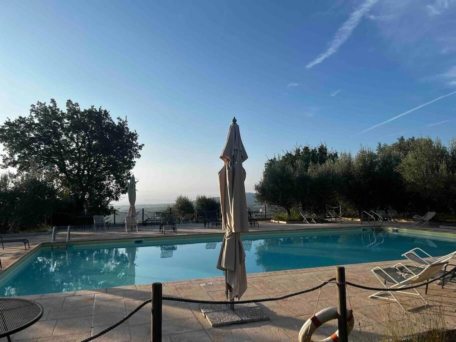 Medieval Tower In Umbria With Swimming Pool Montelagello Ngoại thất bức ảnh