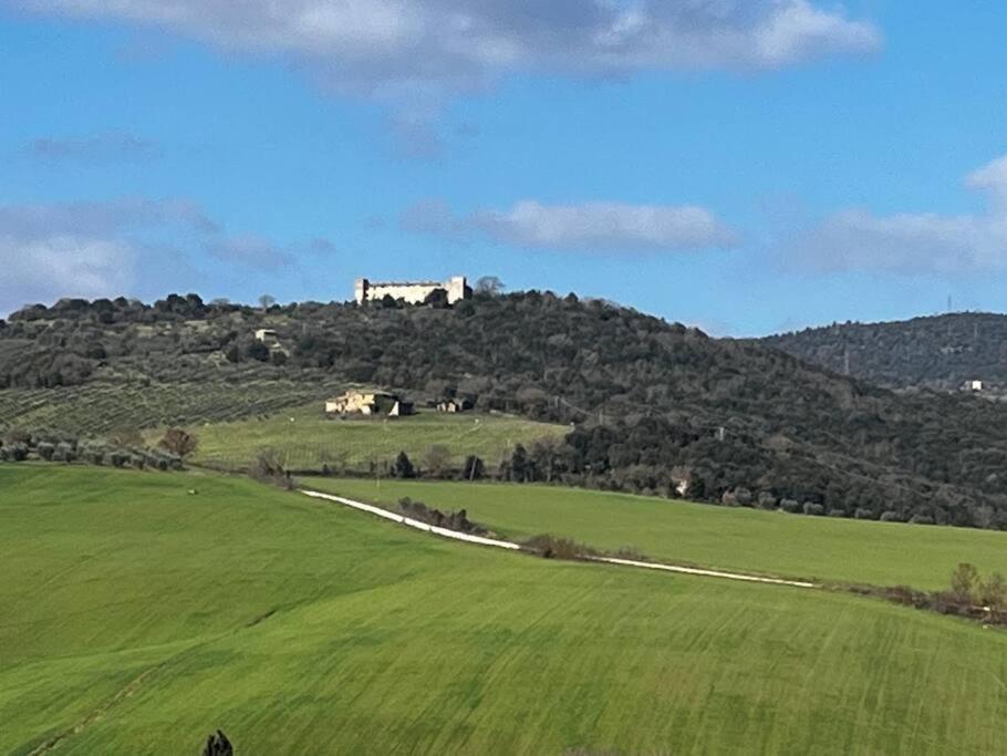 Medieval Tower In Umbria With Swimming Pool Montelagello Ngoại thất bức ảnh