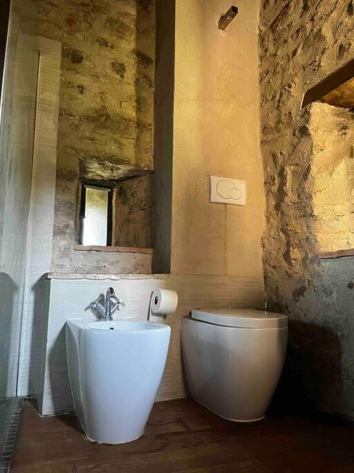 Medieval Tower In Umbria With Swimming Pool Montelagello Ngoại thất bức ảnh